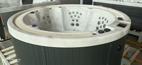 Гидромассажный спа бассейн Lovia Spa ZR7026